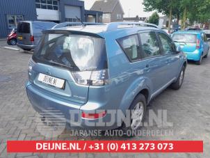Mitsubishi Outlander 2.4 16V Mivec 4x4 Épave (2008, Vert)