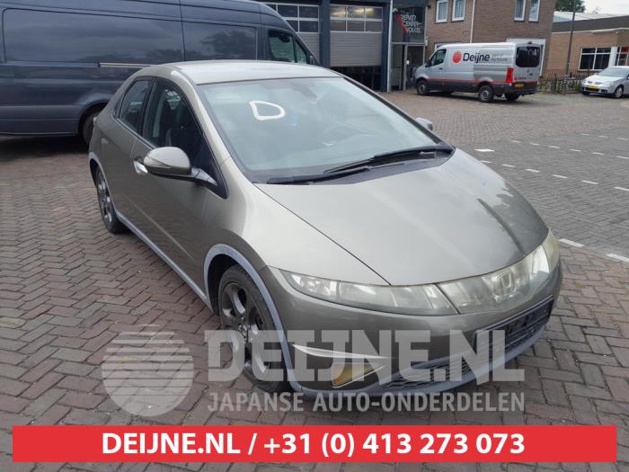 Honda Civic 1.8i VTEC 16V  (Desguace)