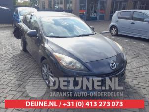 Mazda 3 Sport 1.6i MZR 16V Samochód złomowany (2011, Czarny)