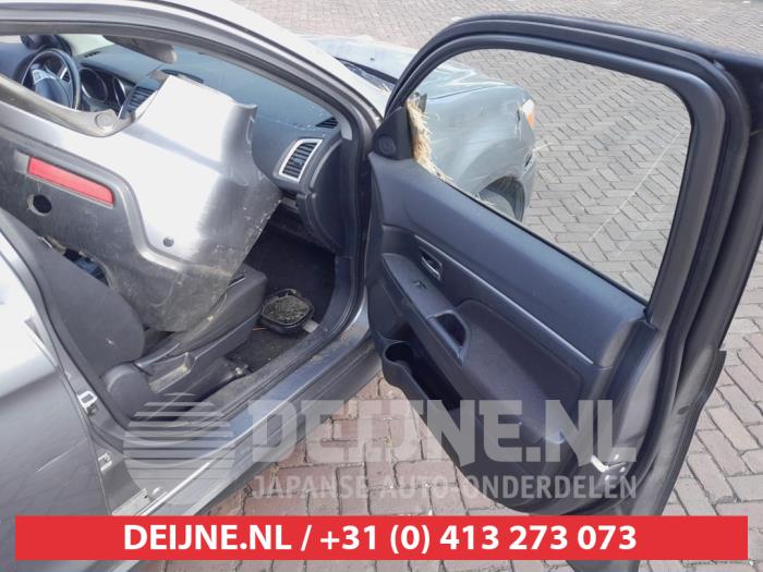 Mitsubishi ASX 1.6 MIVEC 16V Vehículo de desguace (2010, Gris)