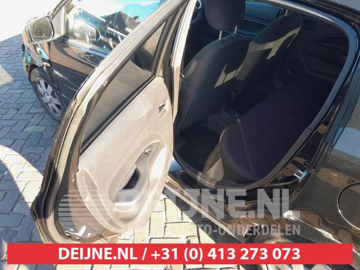 Mitsubishi Space Star 1.0 12V Vehículo de desguace (2013, Negro)