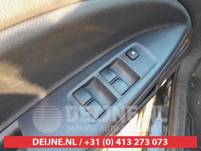 Mitsubishi Space Star 1.0 12V Vehículo de desguace (2013, Negro)