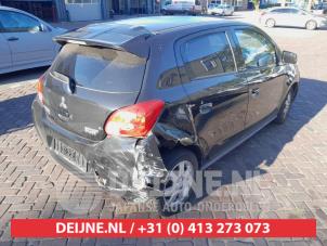 Mitsubishi Space Star 1.0 12V Vehículo de desguace (2013, Negro)