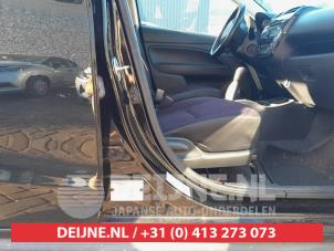 Mitsubishi Space Star 1.0 12V Vehículo de desguace (2013, Negro)