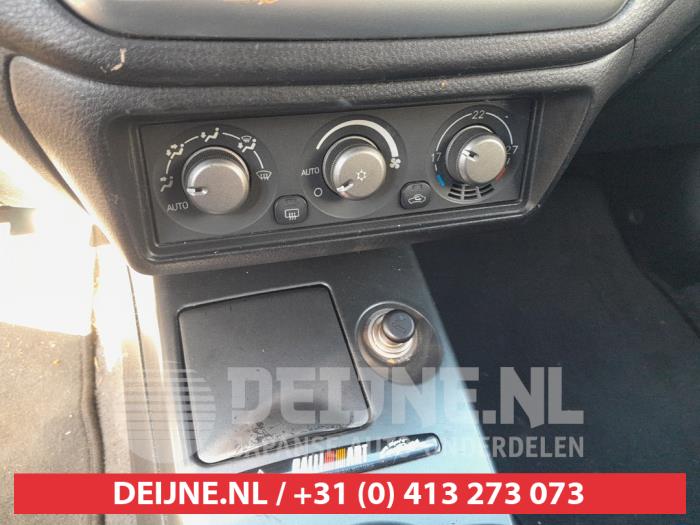 Mitsubishi Lancer Wagon 2.0 16V Coche dañado (2007, Azul)