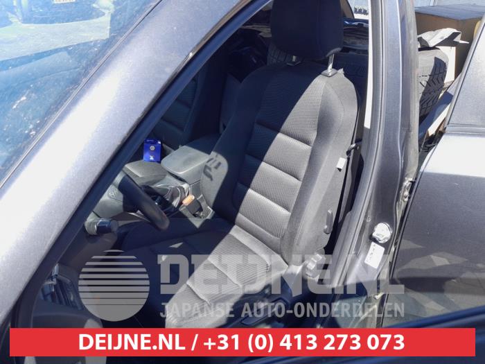 Mazda CX-5 I 2.2 SkyActiv-D 16V 2WD Samochód złomowany (2015, Szary)