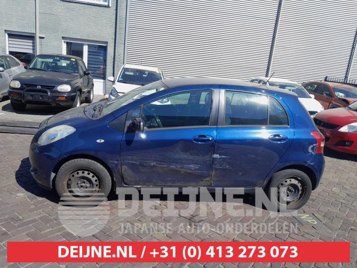 Toyota Yaris II 1.3 16V VVT-i Coche dañado (2007, Azul)