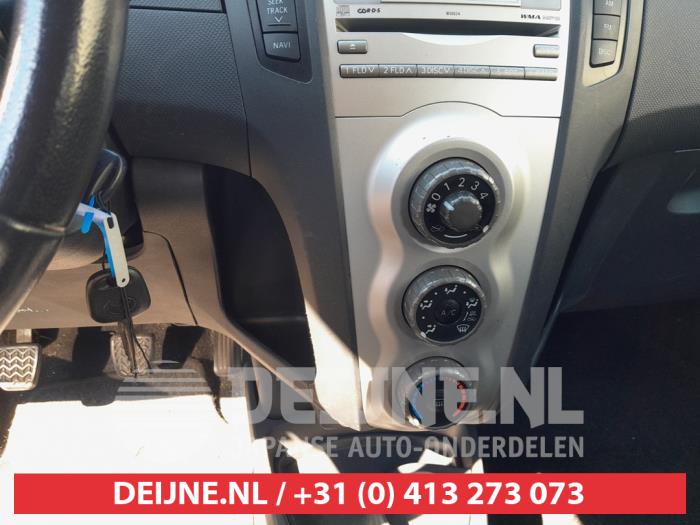 Toyota Yaris II 1.3 16V VVT-i Coche dañado (2007, Azul)
