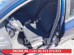 Toyota Yaris II 1.3 16V VVT-i Coche dañado (2007, Azul)