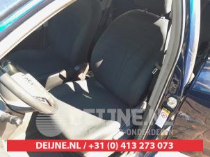 Toyota Yaris II 1.3 16V VVT-i Coche dañado (2007, Azul)
