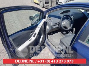 Toyota Yaris II 1.3 16V VVT-i Coche dañado (2007, Azul)