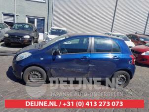 Toyota Yaris II 1.3 16V VVT-i Coche dañado (2007, Azul)