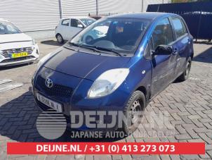 Toyota Yaris II 1.3 16V VVT-i Coche dañado (2007, Azul)
