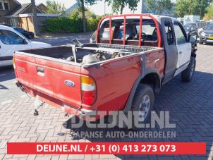 Ford Ranger 2.5TD 12V 4x4 Vehículo de desguace (2002, Rojo)