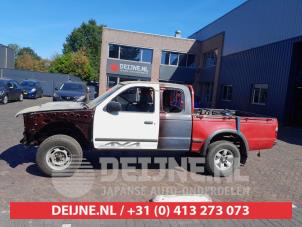 Ford Ranger 2.5TD 12V 4x4 Vehículo de desguace (2002, Rojo)