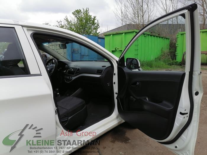 Kia Picanto 1.2 16V Salvage vehicle (2011, White)