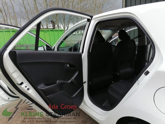Kia Picanto 1.2 16V Salvage vehicle (2011, White)
