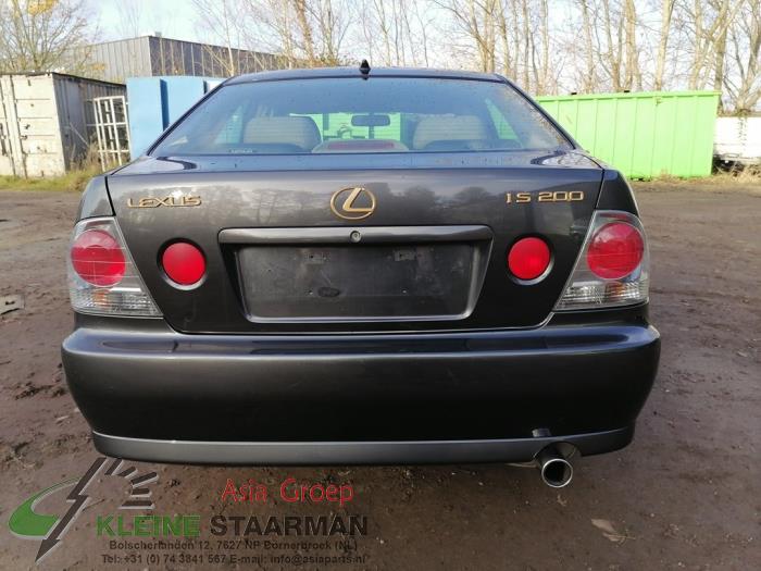Lexus IS 200 2.0 24V Schrottauto (2000, Grau)