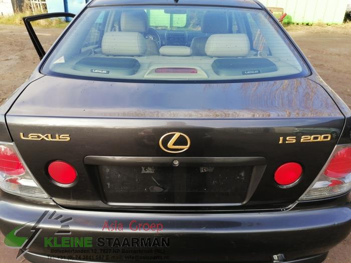 Lexus IS 200 2.0 24V Épave (2000, Gris)