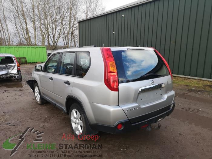 Nissan X-Trail 2.0 16V XE,SE,LE 4x4 Vehículo de desguace (2008, Gris)