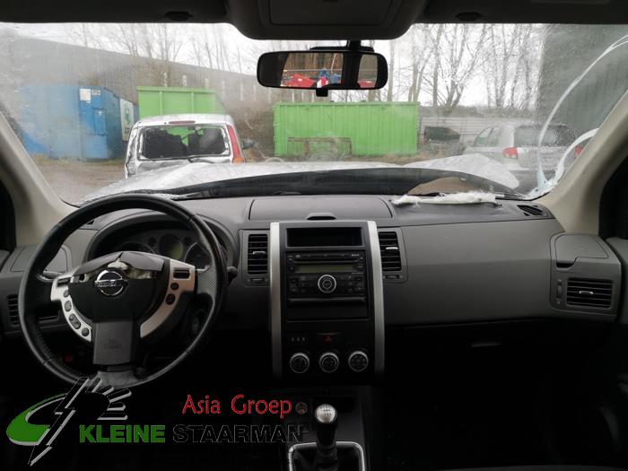 Nissan X-Trail 2.0 16V XE,SE,LE 4x4 Vehículo de desguace (2008, Gris)