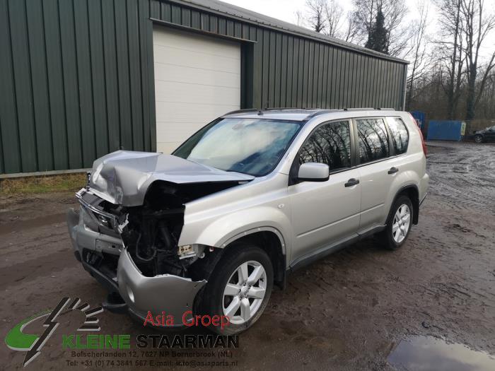 Nissan X-Trail 2.0 16V XE,SE,LE 4x4 Vehículo de desguace (2008, Gris)
