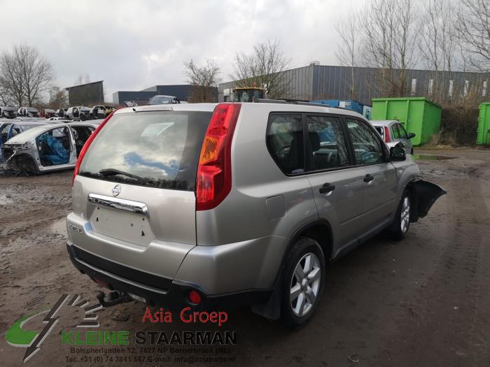 Nissan X-Trail 2.0 16V XE,SE,LE 4x4 Vehículo de desguace (2008, Gris)
