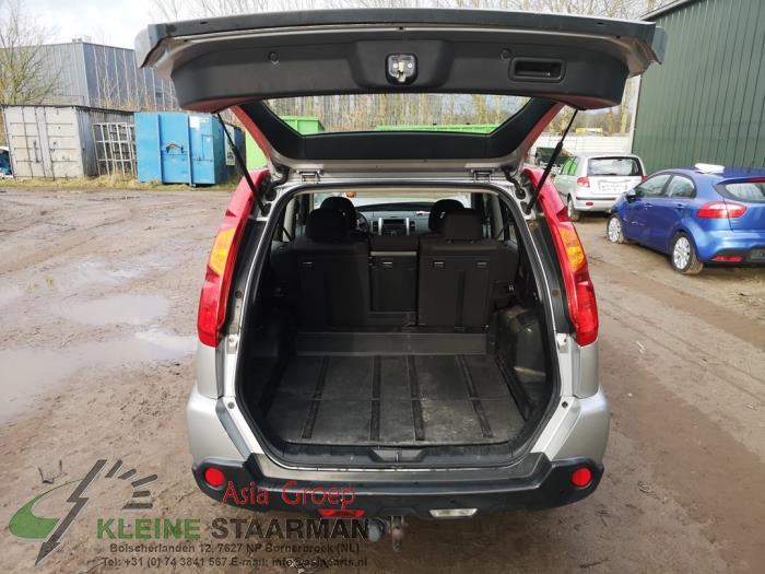 Nissan X-Trail 2.0 16V XE,SE,LE 4x4 Vehículo de desguace (2008, Gris)