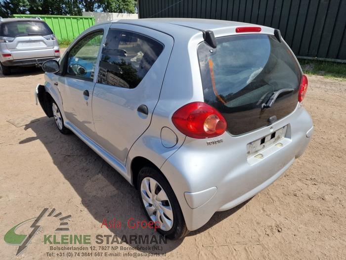 Toyota Aygo 1.0 12V VVT-i Salvage vehicle (2007, Gray)