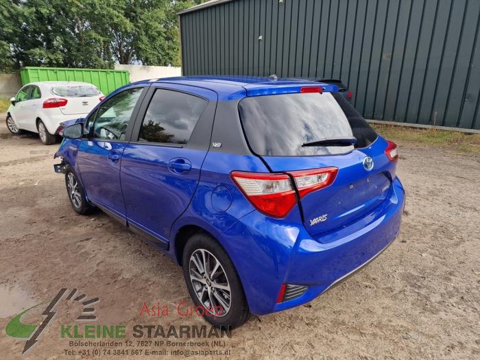 Toyota Yaris III 1.5 16V Hybrid Samochód złomowany (2019, Niebieski)