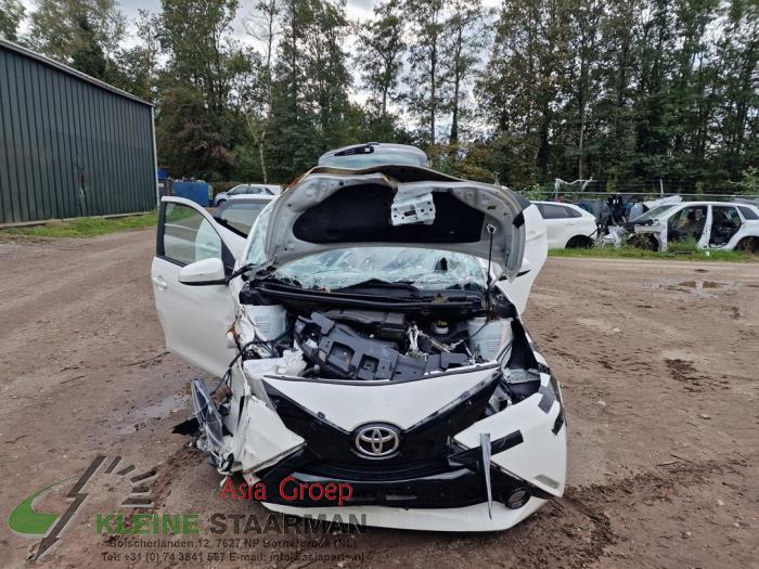 Toyota Aygo 1.0 12V VVT-i Épave (2016, Blanc)