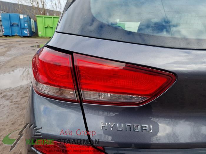 Hyundai i30 1.0 T-GDI 12V Schrottauto (2018, Dunkel, Grau)