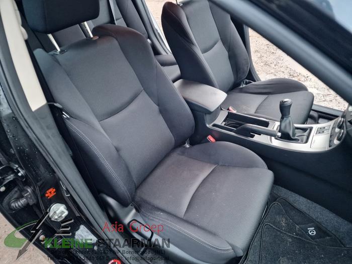 Mazda 3 Sport 1.6i MZR 16V Schrottauto (2011, Schwarz)