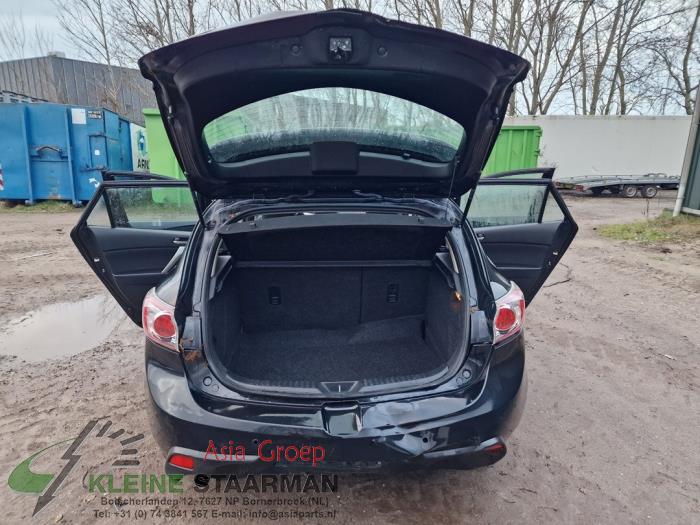Mazda 3 Sport 1.6i MZR 16V Schrottauto (2011, Schwarz)