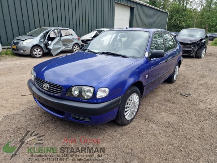Toyota Corolla 100/ 5P Liftback ( 1992-1997 ) P.B Bleu ( Angles Supérieurs vifs)