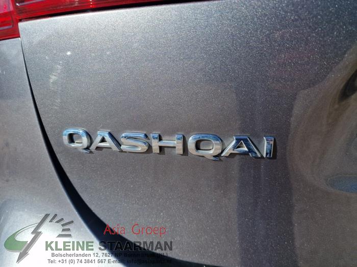 Nissan Qashqai 1.3 DIG-T 140 16V Samochód złomowany (2019, Szary)