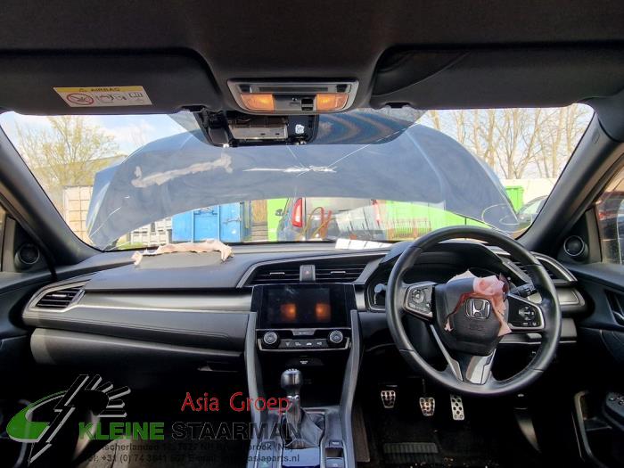 Honda Civic 1.0i VTEC Turbo 12V Samochód złomowany (2018, Czarny)