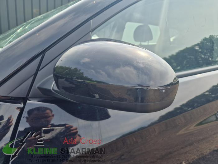 Hyundai Tucson 1.7 CRDi 16V 2WD Skrotfordon (2017, ZWART)