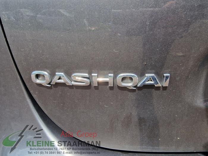 Nissan Qashqai 1.2 DIG-T 16V Vehículo de desguace (2017, Oscuro, Gris)