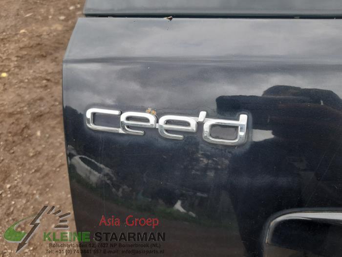 Kia Cee'd Sporty Wagon 1.6 CVVT 16V Salvage vehicle (2008, Black)