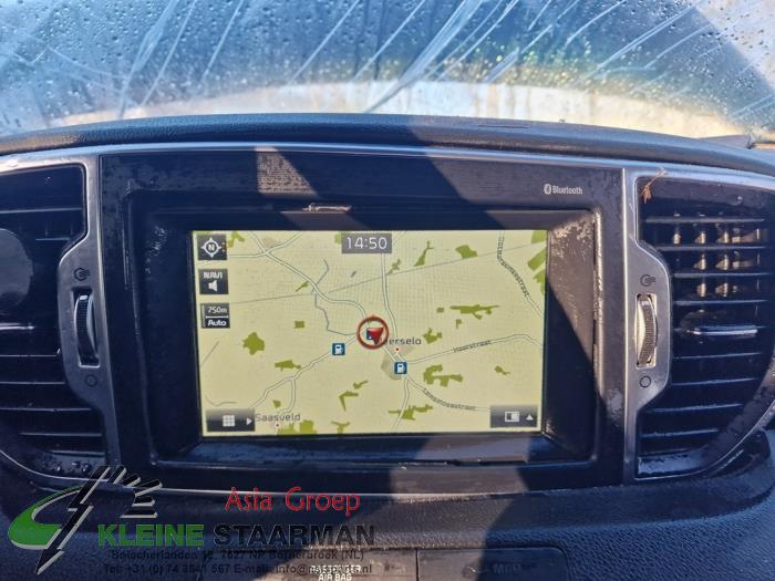 Kia Sportage 1.6 GDI 16V 4x2 Salvage vehicle (2017, Black)