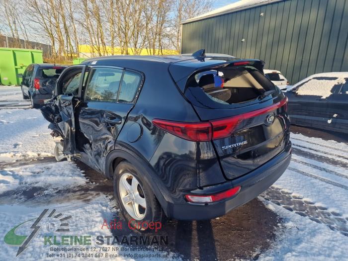 Kia Sportage 1.6 GDI 16V 4x2 Salvage vehicle (2017, Black)