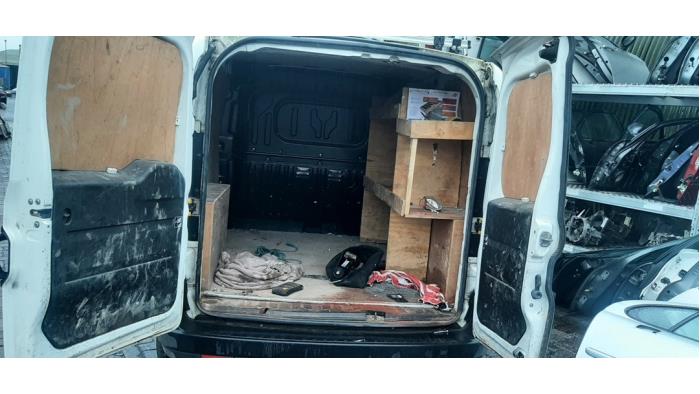 Opel Combo Tour 1.3 CDTI 16V ecoFlex Épave (2012, Blanc)