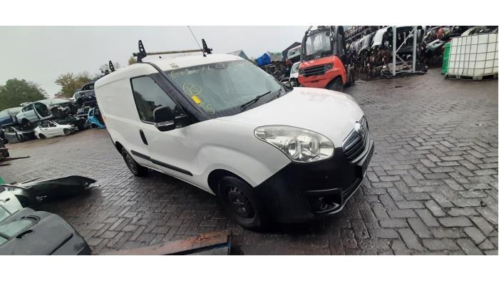 Opel Combo Tour 1.3 CDTI 16V ecoFlex Épave (2012, Blanc)