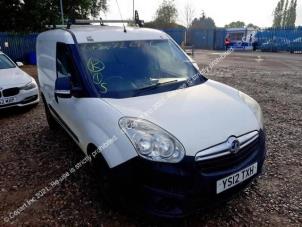 Opel Combo Tour 1.3 CDTI 16V ecoFlex Épave (2012, Blanc)