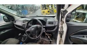 Opel Combo Tour 1.3 CDTI 16V ecoFlex Épave (2012, Blanc)