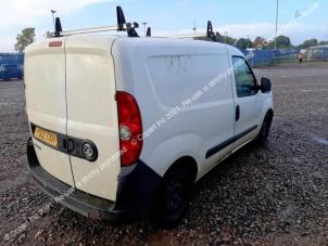 Opel Combo Tour 1.3 CDTI 16V ecoFlex Épave (2012, Blanc)
