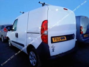 Fiat Doblo Cargo 1.3 D Multijet Épave (2012, Blanc)