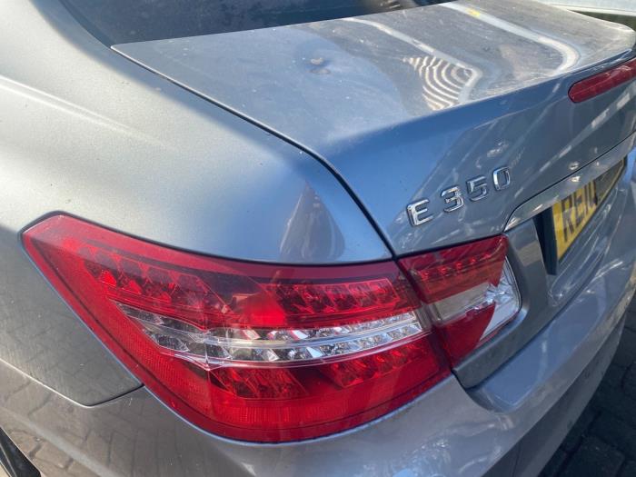 Mercedes E E-350 CDI V6 24V Épave (2010, Foncé, Gris)