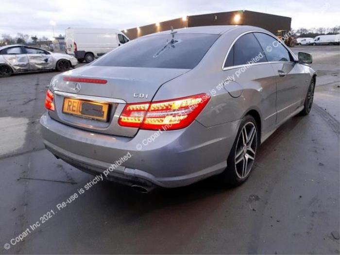 Mercedes E E-350 CDI V6 24V Épave (2010, Foncé, Gris)